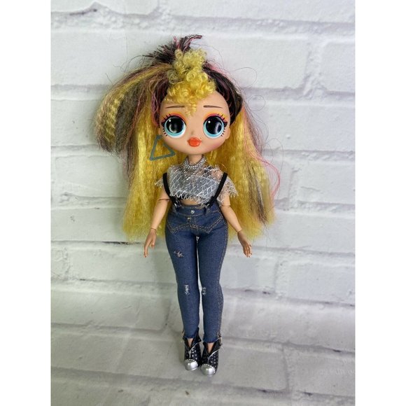 LOL Surprise OMG Remix Pop B.B. Fashion Doll With Outfit and Shoes MGA - Picture 1 of 10